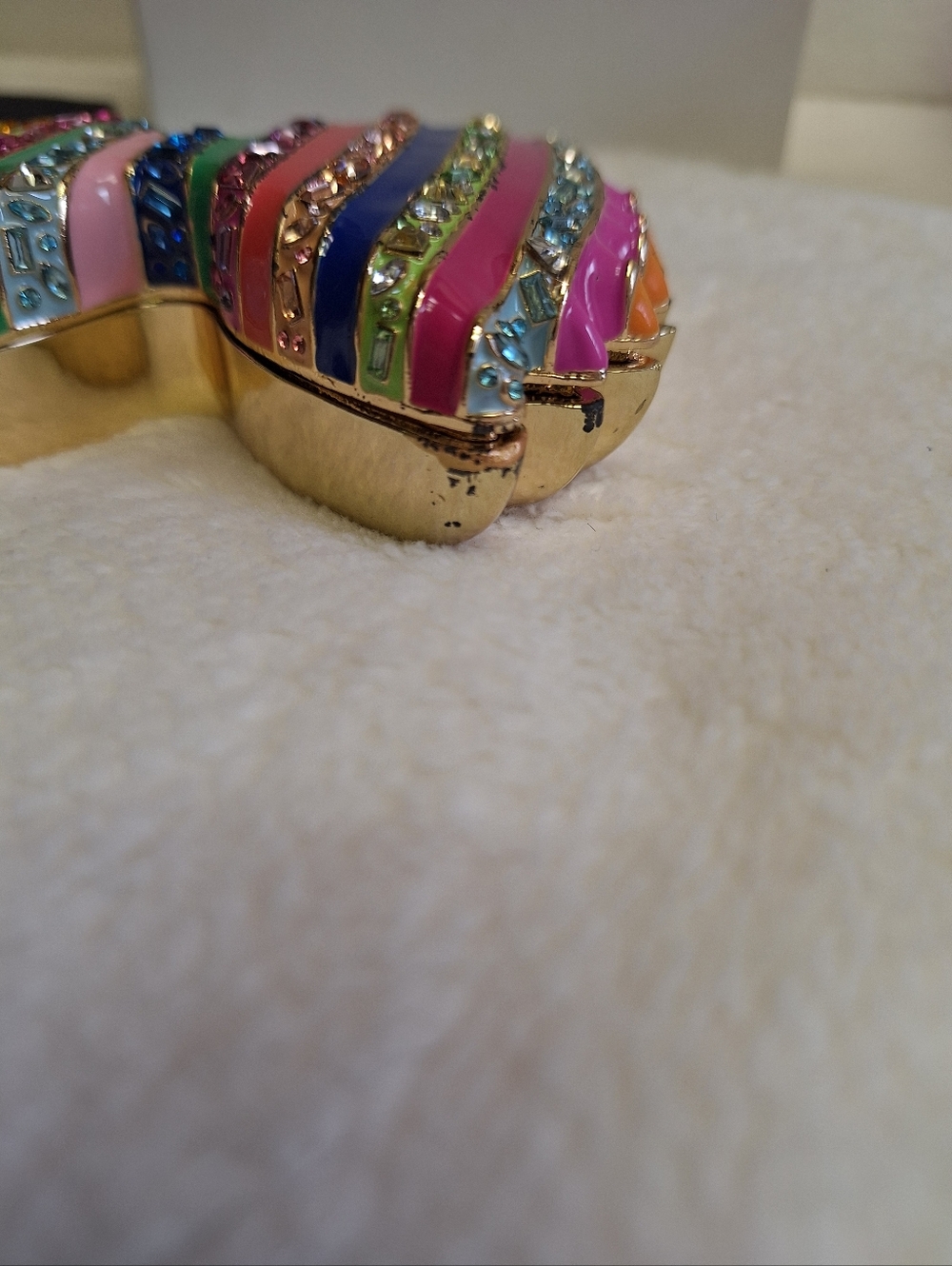BaubleBar Farfalle Bow Tie Pasta Trinket Box Rainbow Rhinestone Catchall + Box - Picture 8 of 16